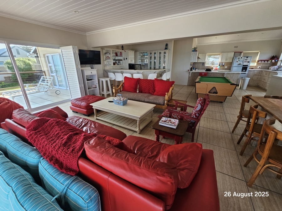 6 Bedroom Property for Sale in Jongensfontein Western Cape